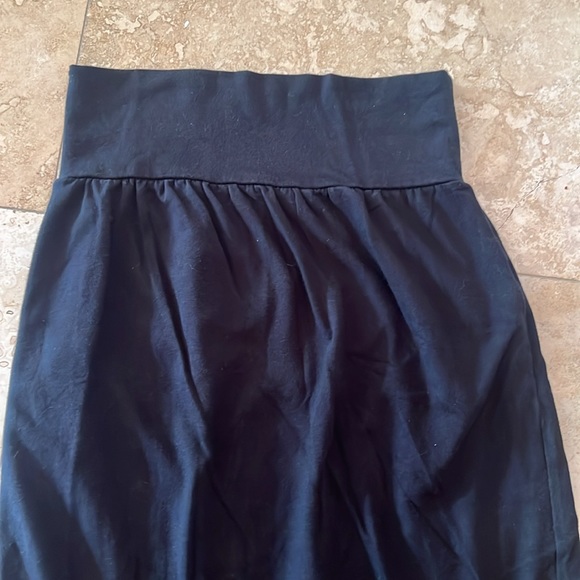 Belly Basics Brand Black Maternity Skirt Size Small - Picture 2 of 7